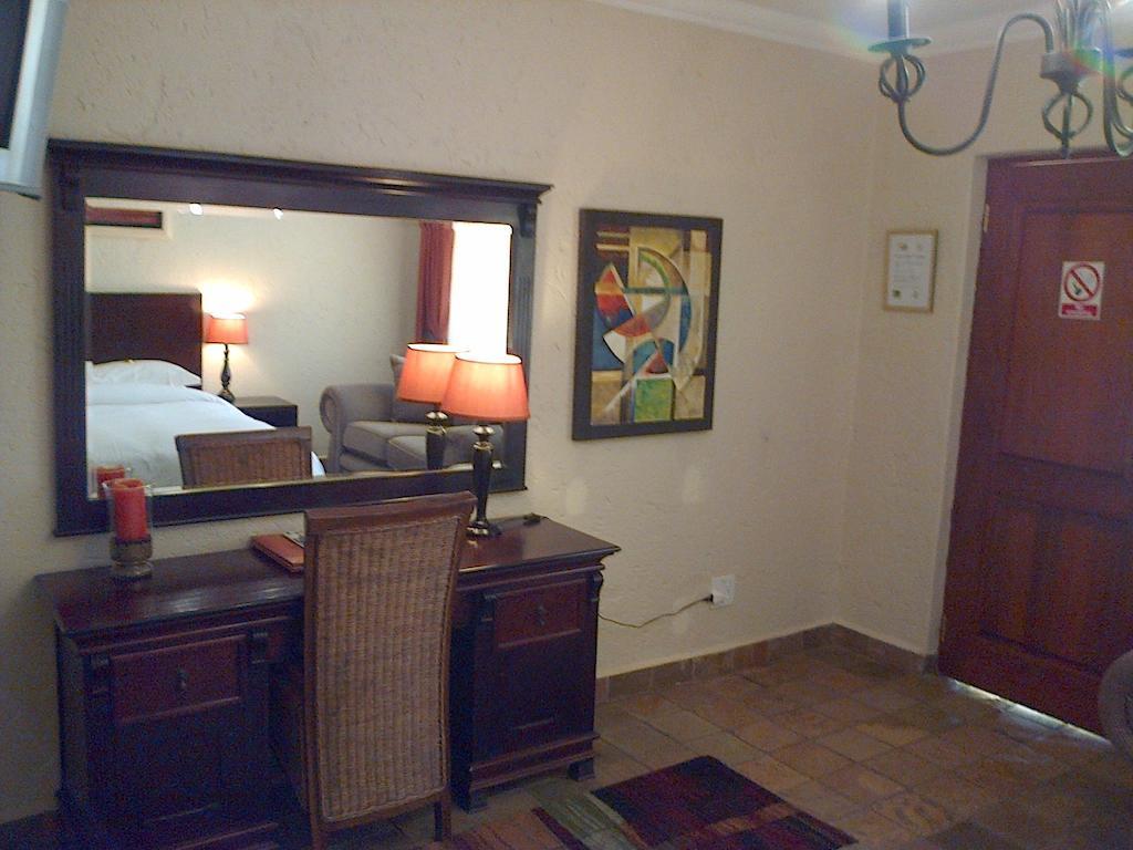 Jubilee Lodge Guest House Johannesburg Rum bild