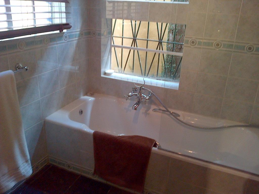 Jubilee Lodge Guest House Johannesburg Rum bild