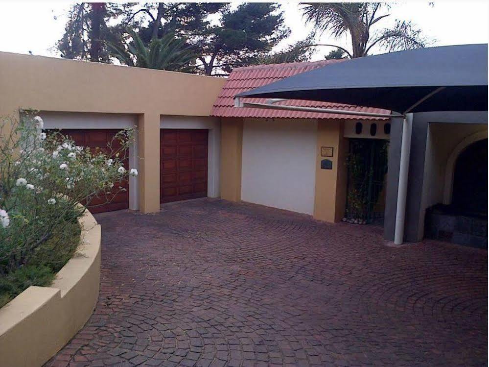Jubilee Lodge Guest House Johannesburg Exteriör bild