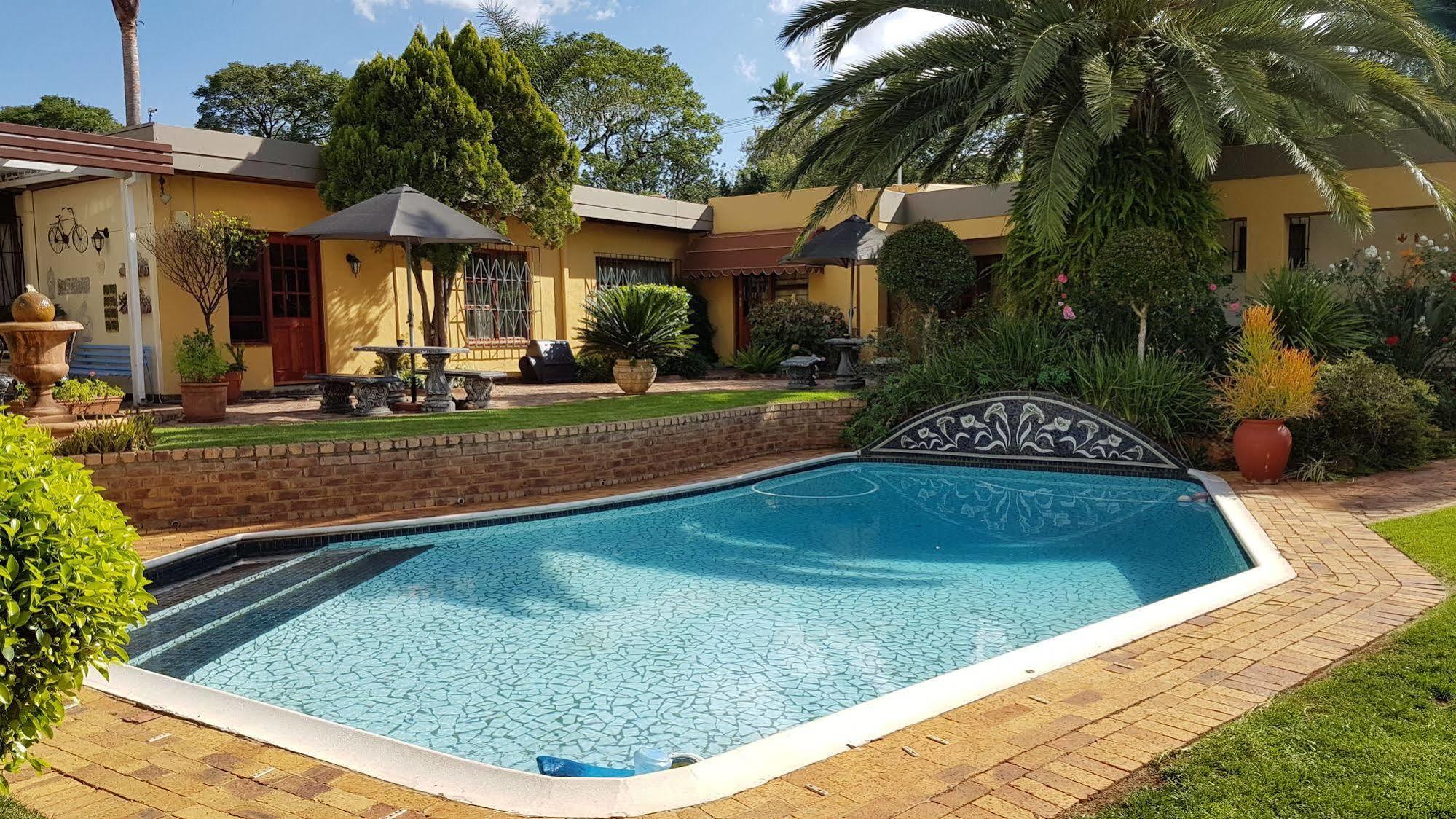 Jubilee Lodge Guest House Johannesburg Exteriör bild